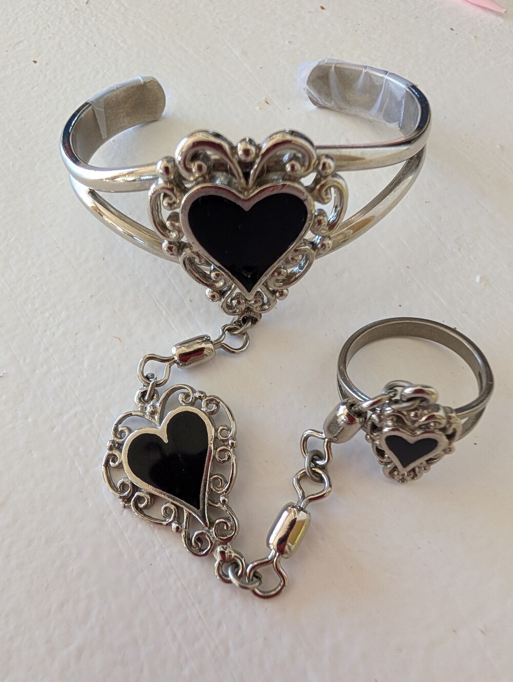 Vintage Victorian Goth 1990s Silver Black Heart Bracelet and Ring Set
